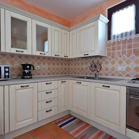 Casa Spaziosa * Бари-Сардо